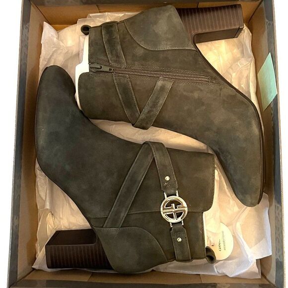 Giani Bernini Evrett Booties - Sz 9M - NWT - Picture 4 of 7